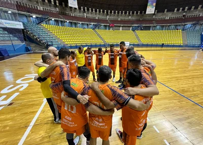 Time precisa vencer mais uma partida para avançar às semi-finais