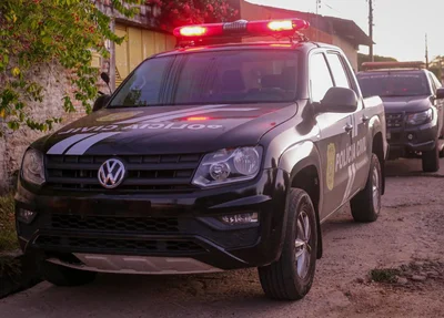 Viatura da Polícia Civil