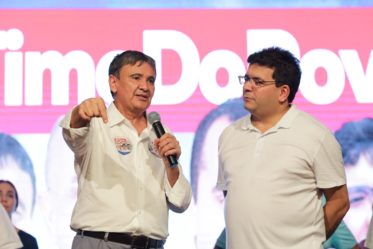 Wellington Dias ao lado de Rafael Fonteles