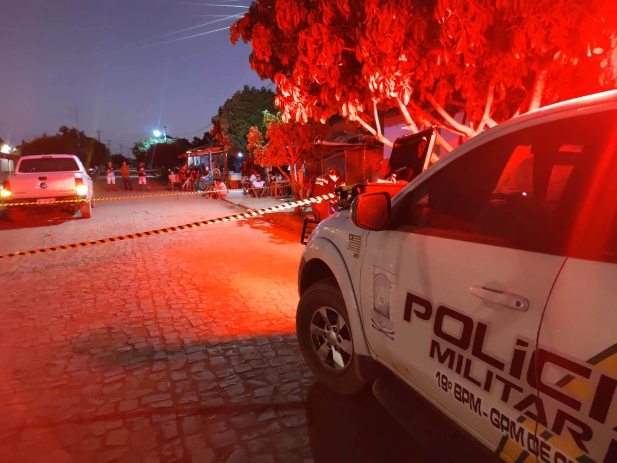 A polícia esteve no local do crime