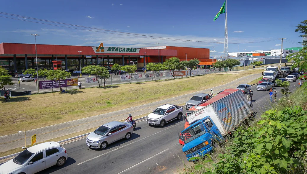 Trânsito ficou congestionado na região