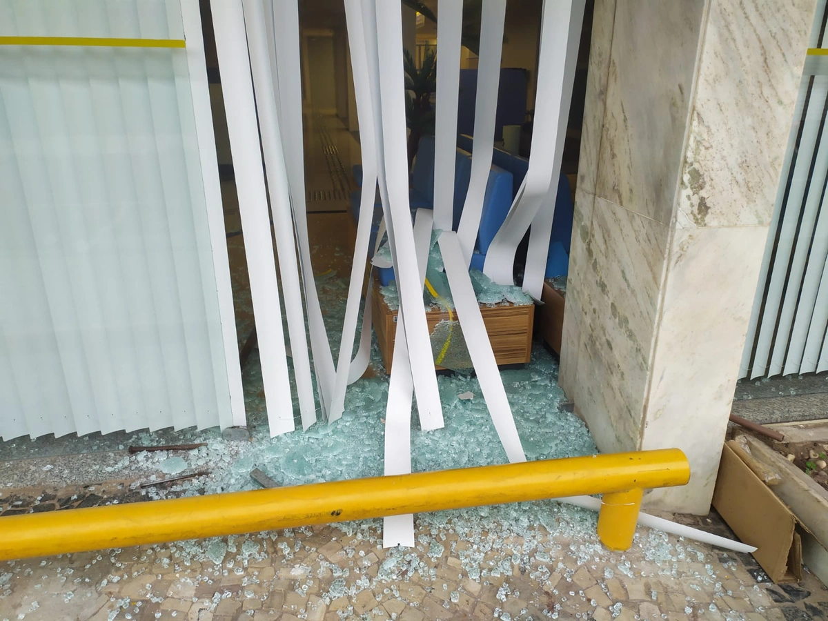 Agência foi arrombada no centro de Teresina