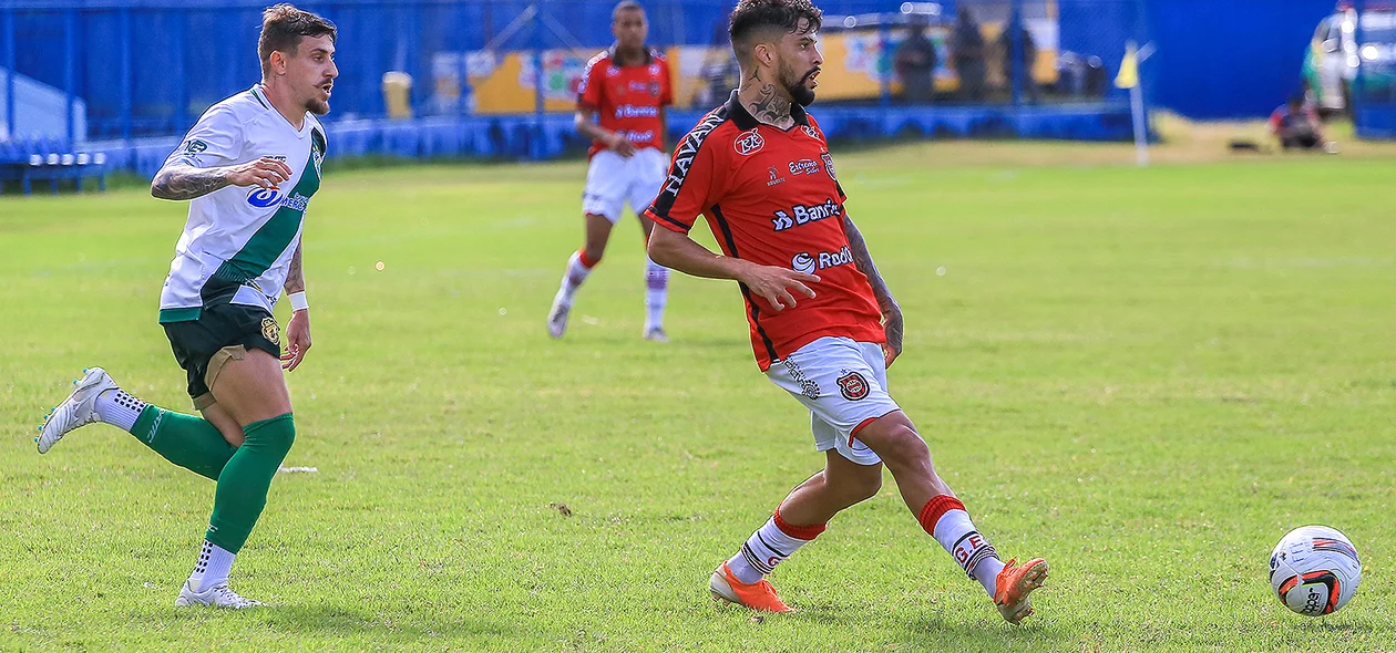 Altos e Brasil de Pelotas em Teresina