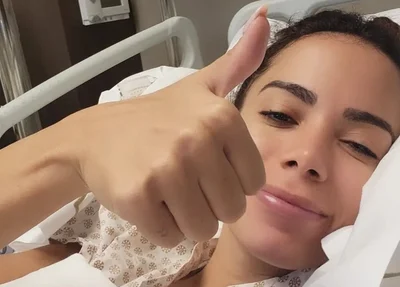 Anitta no hospital