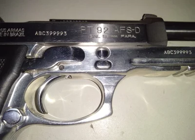 Arma de fogo de uso restrito apreendida