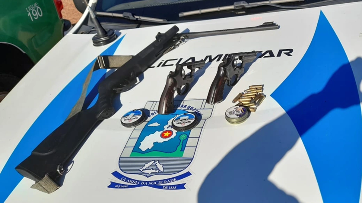 Armas apreendidas em Jacobina do Piauí