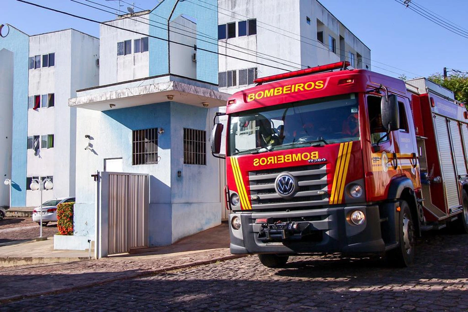 Bombeiros foram acionados