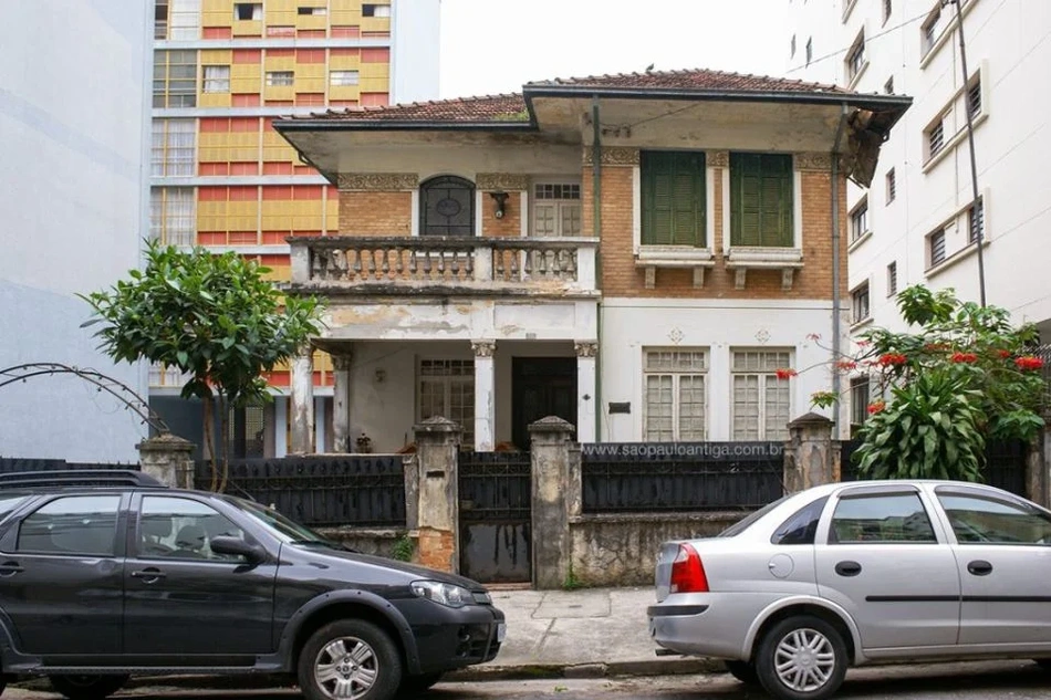 Casa abandonada em Higienópolis