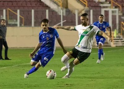 Danilo Silva começou entre os titulares