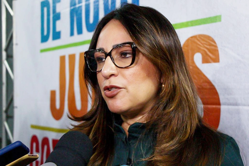 Deputada Rejane Dias (PT)