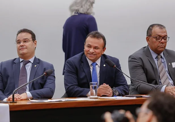 Deputado Fábio Abreu em sessão solene