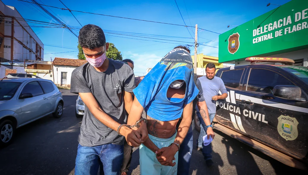 Dupla foi conduzida para a Central de Flagrantes de Teresina
