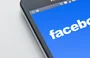 Facebook em um celular