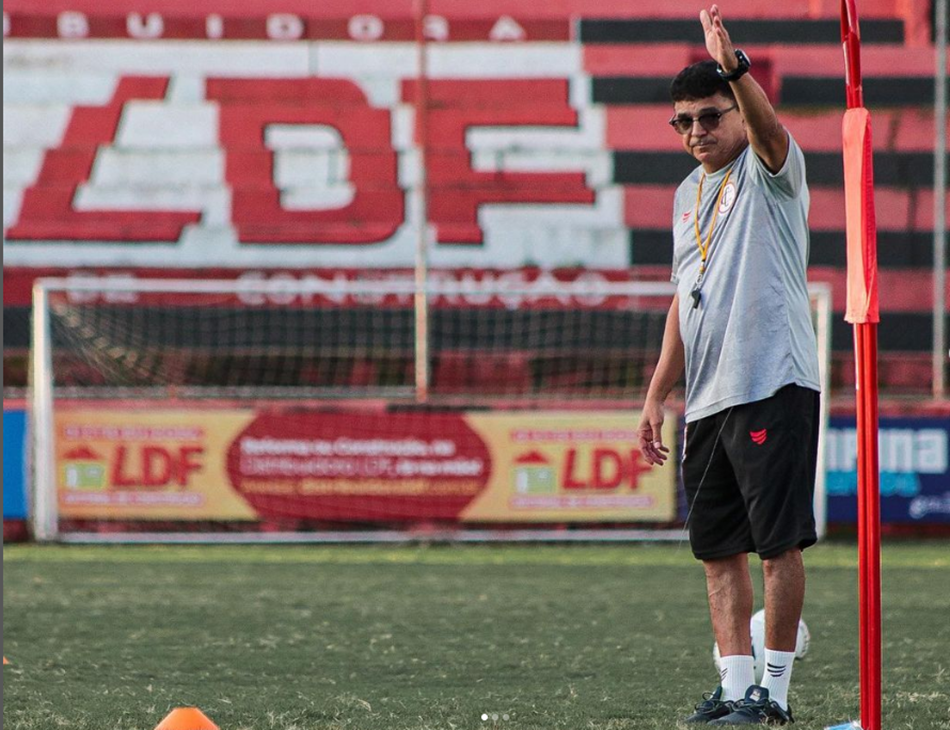 Flávio Araújo, técnico do Campinense