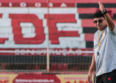 Flávio Araújo, técnico do Campinense