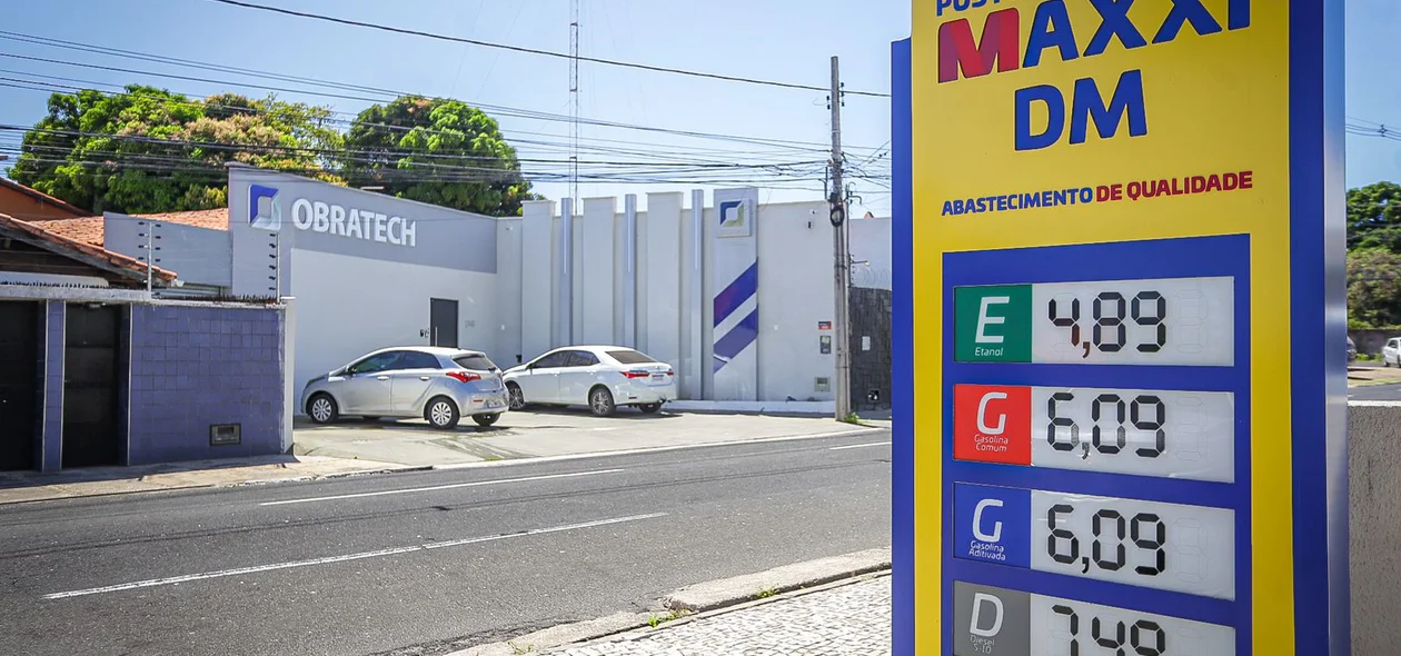 Gasolina comum por R$ 6,09