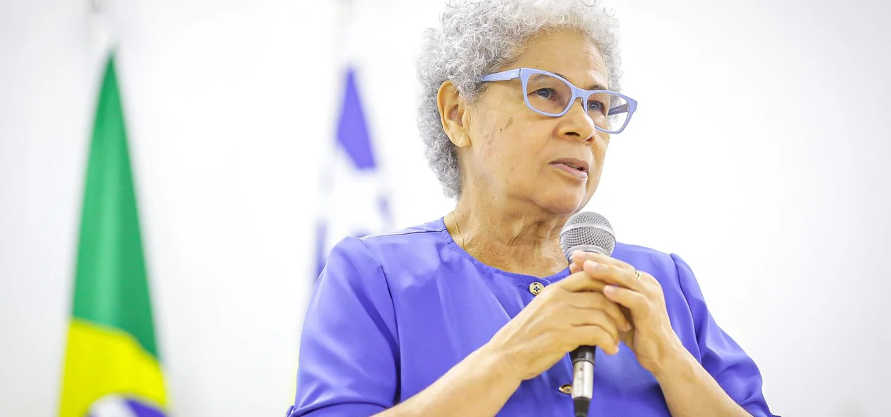 Governadora Regina Sousa