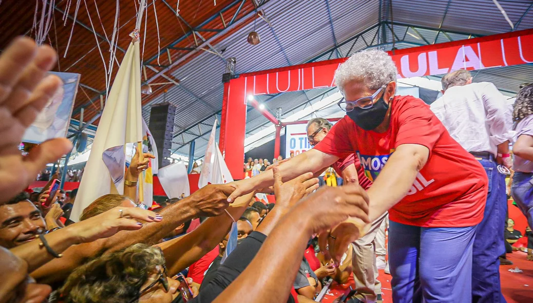 Governadora Regina Sousa