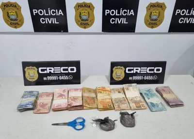 Greco prende esposa de traficante com cocaína e R$ 5 mil em Teresina