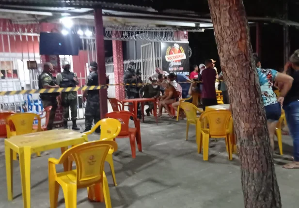 Homem é executado com vários tiros dentro de bar no Mocambinho