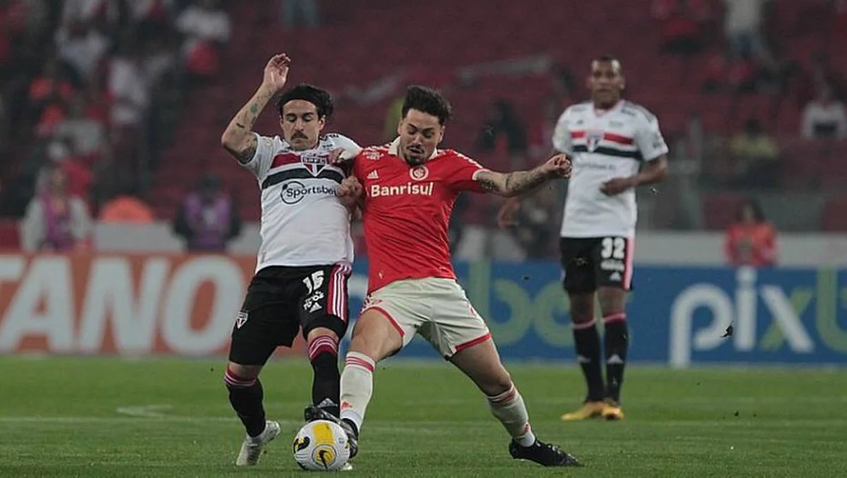 Inter e São Paulo empatam em grande jogo de seis gols no Beira-Rio - GP1