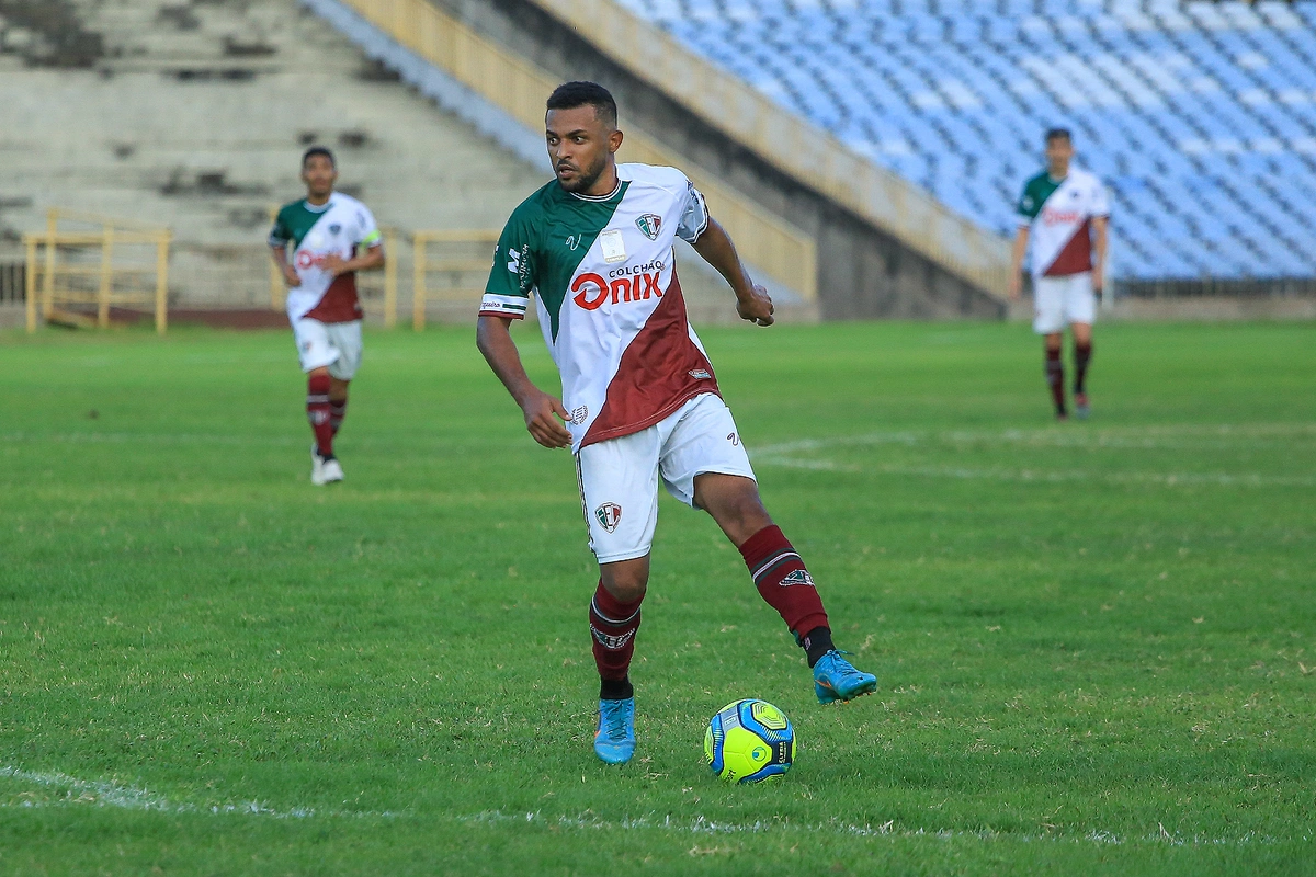 Janeudo marcou dois gols no confronto com o Castanhal