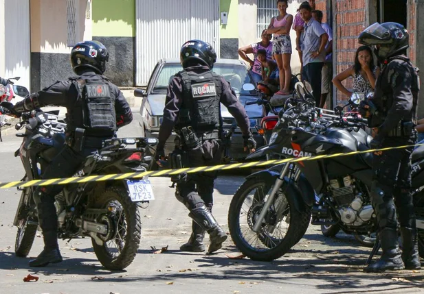Jovem é executado na frente da namorada na zona norte de Teresina