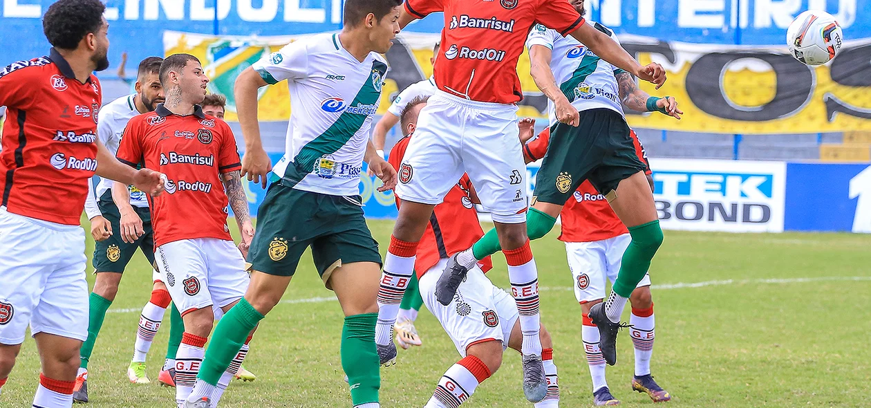 Lance que originou o gol