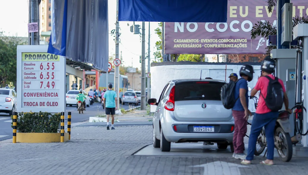 Litro da gasolina acima de R$ 6,50