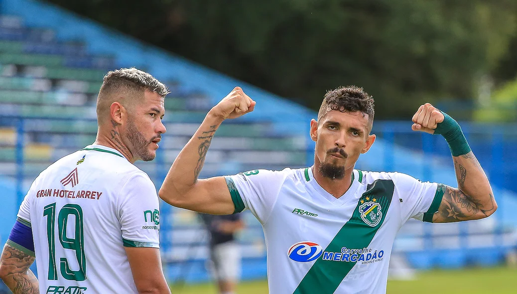 Manoel marcou o segundo gol