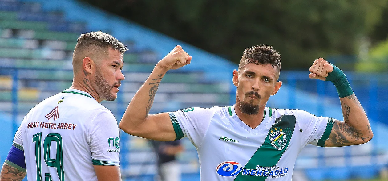 Manoel marcou o segundo gol