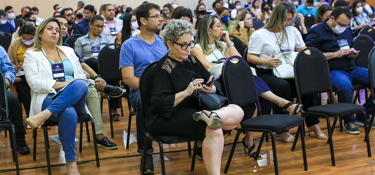 O evento conta com a participação de renomados profissionais da área