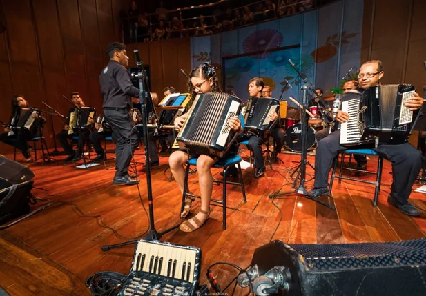 Orquestra de Violões de Teresina e sinfônica