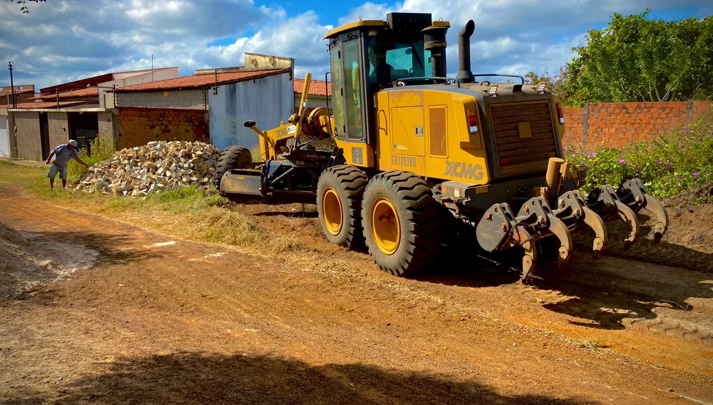 Pavimentação da Rua Sebastião Araújo, no bairro Parque Estrela