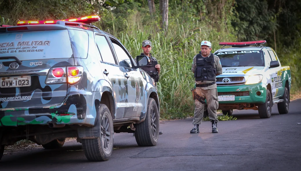Polícia militar isolou a área