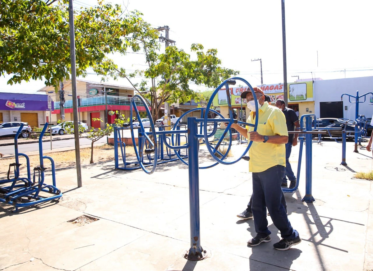 Prefeito visita bairros da zona sul