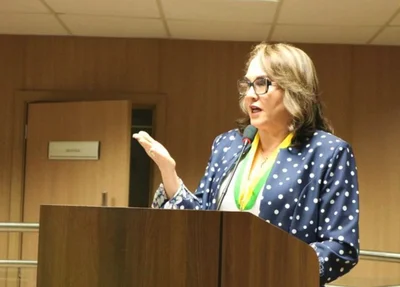 Promotora de Justiça Marlúcia Gomes Evaristo Almeida