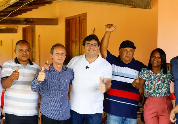 Rafael Fonteles recebe adesões em Miguel Alves