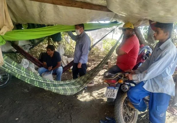 Trabalhadores resgatados no Sul do Piauí