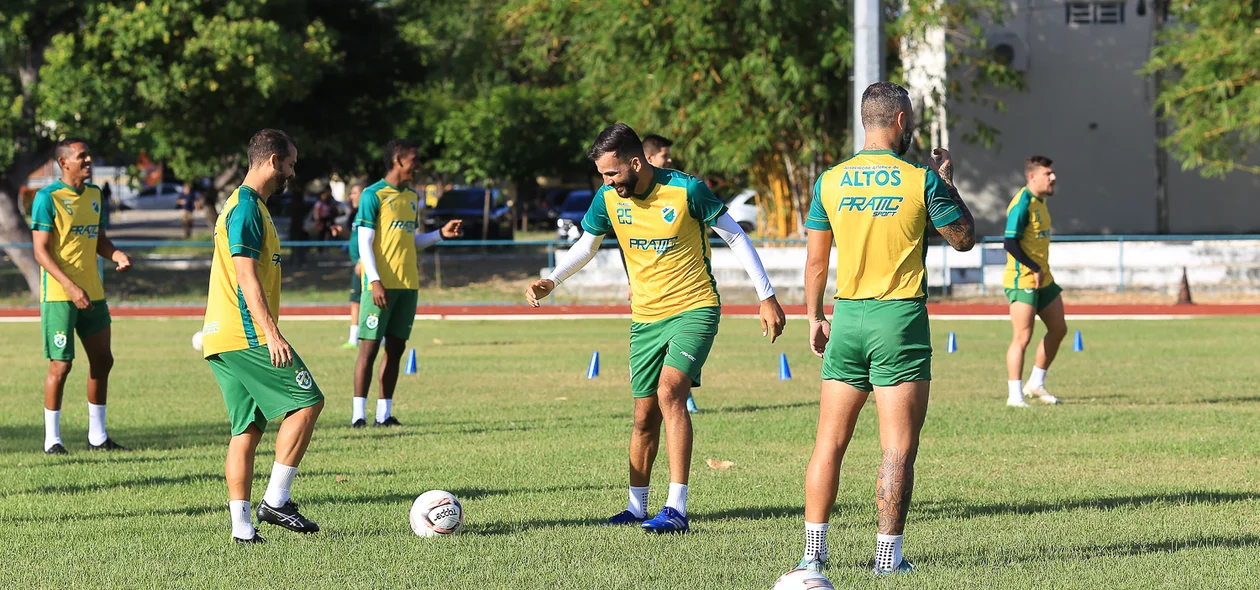 Treino do Altos aconteceu na Uespi