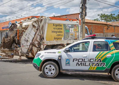 Viatura da PM no local do acidente