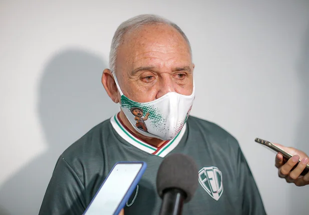 Vicente Medeiros