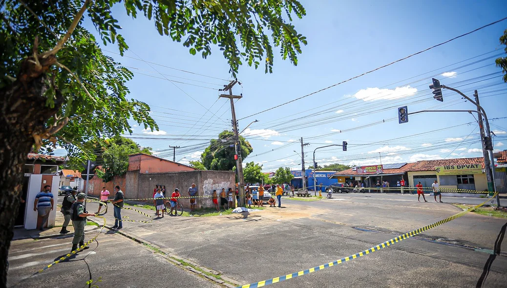 A vítima foi surpreendida pelo atirador