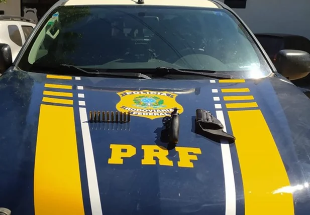 Arma de fogo apreendida pela PRF