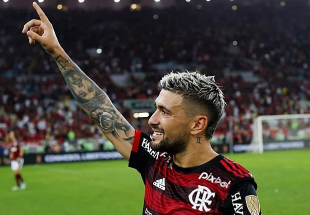 Arrascaeta decidiu a classificação do Flamengo às semifinais da Libertadores.