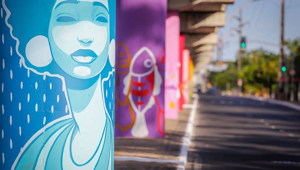 Artes ornamentando a famosa avenida da capital piauiense