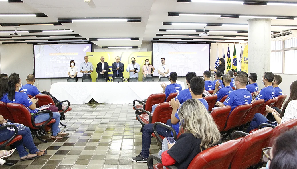 Autoridades no evento