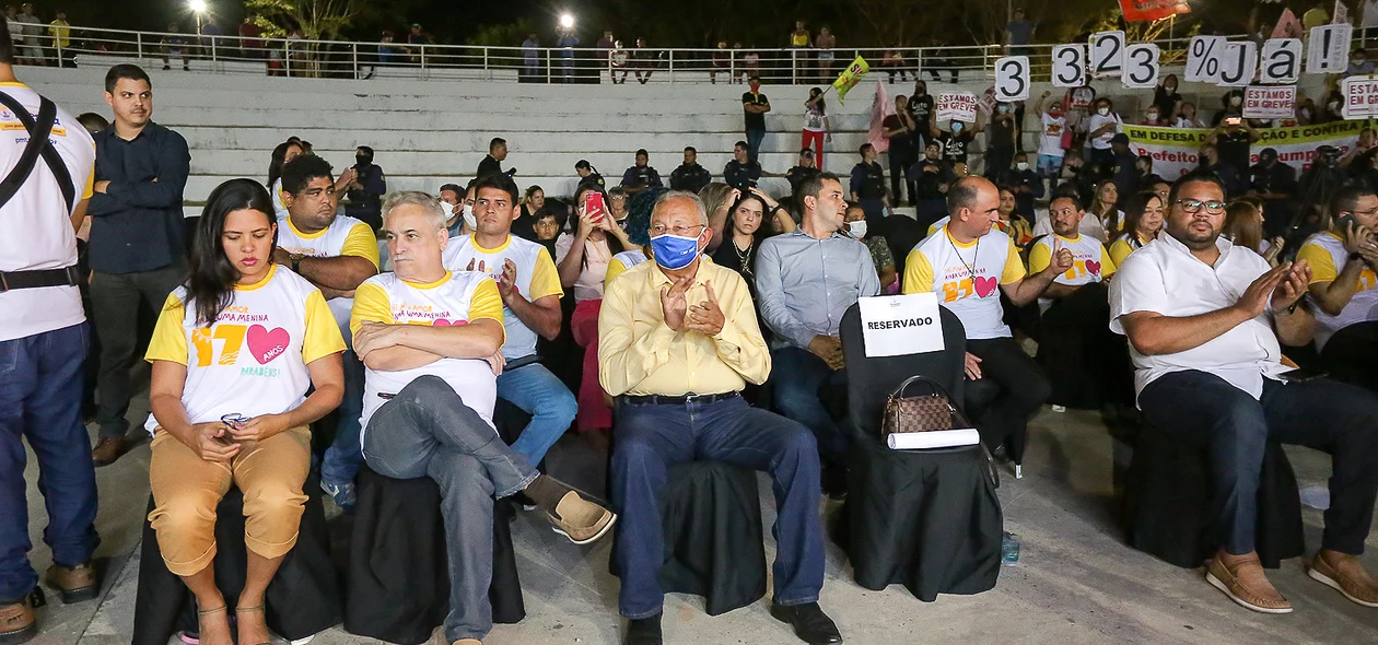 Autoridades no lançamento da campanha