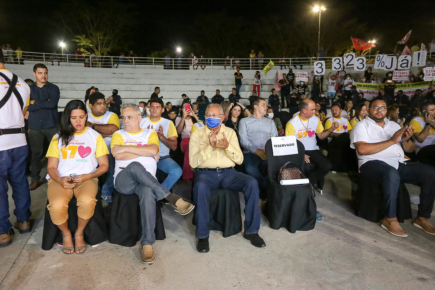 Moradores fazem 'aniversário' de obra parada há 8 meses em avenida da Zona  Sudeste de Teresina, Piauí