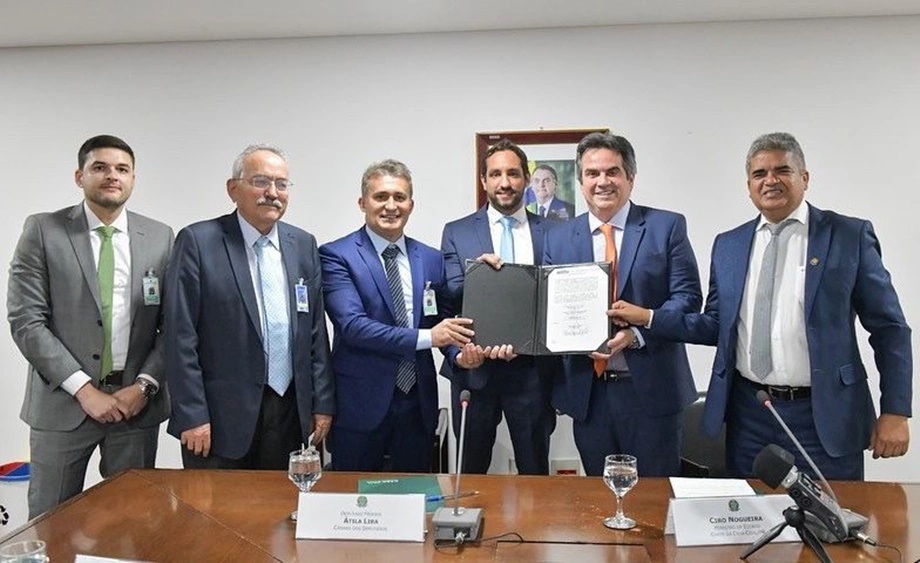 Autorizada licitação de adutora em Curimatá